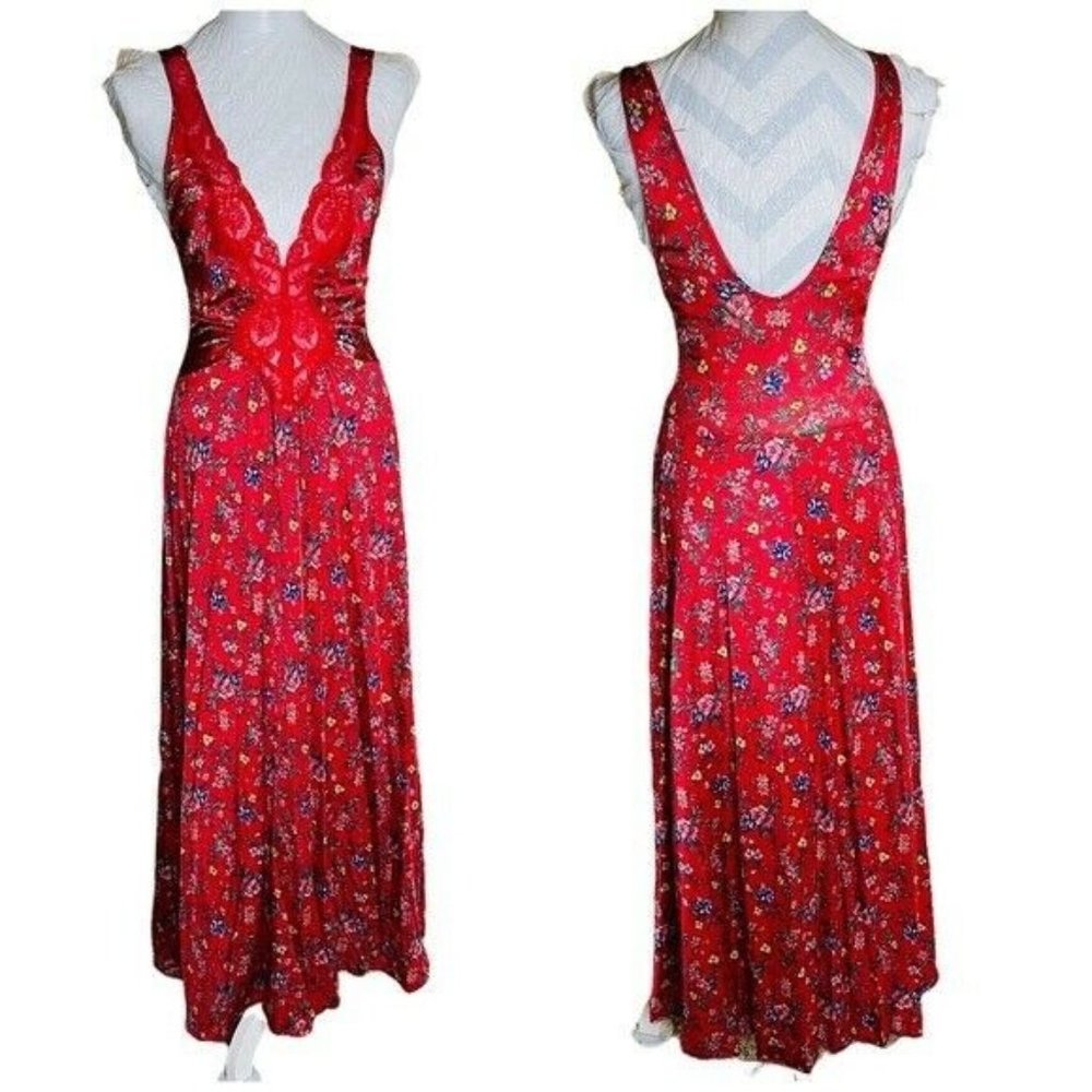 VINTAGE OLGA COTTON & SPANDEX FLORAL LACENIGHTGOWN Size Medium Red Delicious